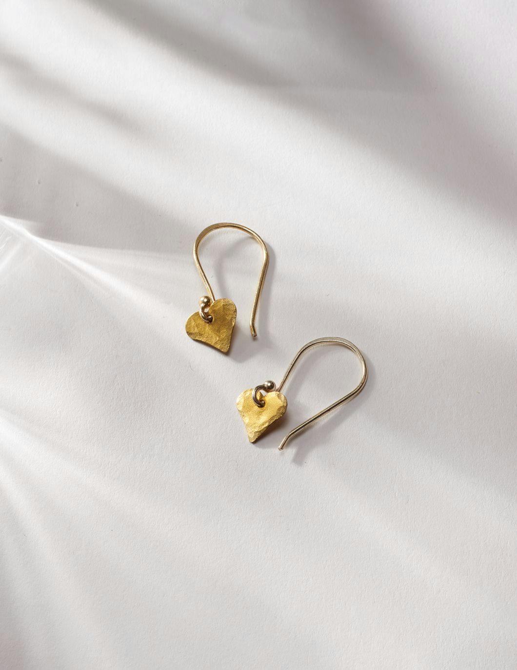 brass-mini-hammered-heart-earrings